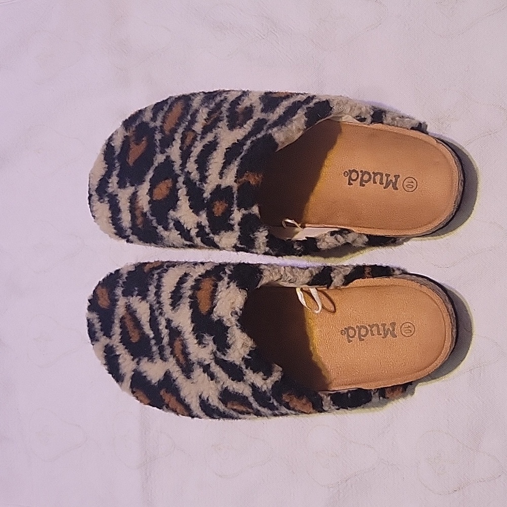 Vintage Mudd cheetah print slip on's sz 10